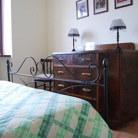 Casale Il Cerqueto Bed & Breakfast San Severino Marche Phòng bức ảnh